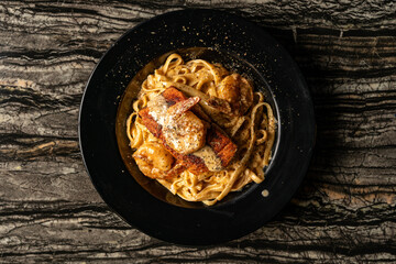 fettuccine Alfredo with seafood