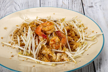 Pad thai - noodle with shrimps