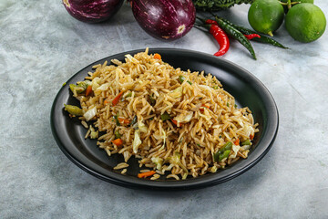 Stir fried rice with vegetables
