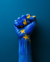 Hand bemalt wie die Europäische Flagge zur Faust geballt