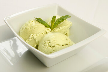 ice cream with mint