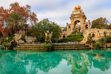 Fototapeta na wymiar Cascada Monumental fountain in Ciutadella park in Barcelona, Spain