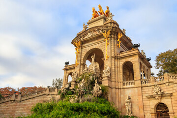 Fototapeta premium Cascada Monumental fountain in Ciutadella park in Barcelona, Spain