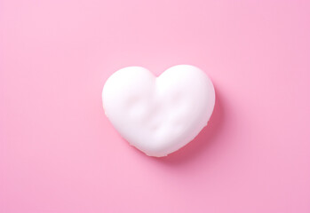 Fototapeta premium Heart-shaped fried egg, copy space, pink background, monochromatic color palettes, pop art influencer сreated with Generative Ai