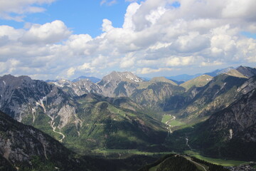 Naklejka premium Achensee view to the mountains nice clouds