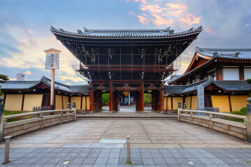 Obraz premium Kyoto, Japan - April 6 2023: Koshoji Temple located next to Nishi-Honganji Temple, Two temples are related and are both Jodo-Shinshu sect temples
