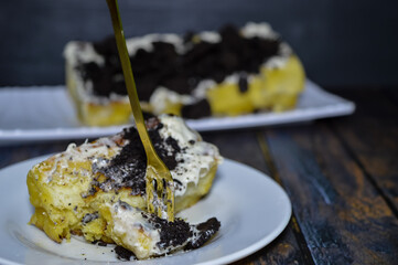 Roti Bakar Bandung is Popular Street Food from Bandung. Roti bakar refers to toast, served often with butter, cheese, strawberry jam, Green tea, crushed peanuts and sugar.