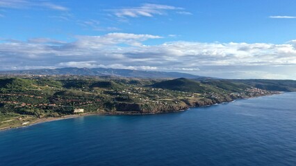 Fototapeta na wymiar survol de la côte ouest de la Sardaigne à Bosa