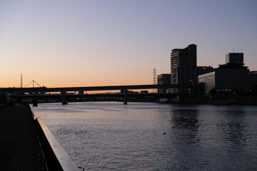 夕方の隅田川　Sumida River in the evening