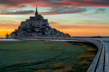 Mont Saint-Michel - France  - obrazy, fototapety, plakaty