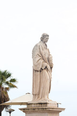 Obraz premium Lisbon, Portugal - December 11, 2023: Statue of St. Vincente (Sao Vicente) at Santa Luzia viewpoint in Alfama district.