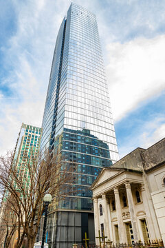 Nashville historical and modern buildings together city view