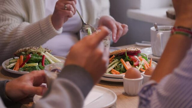 group of friends eating brunch