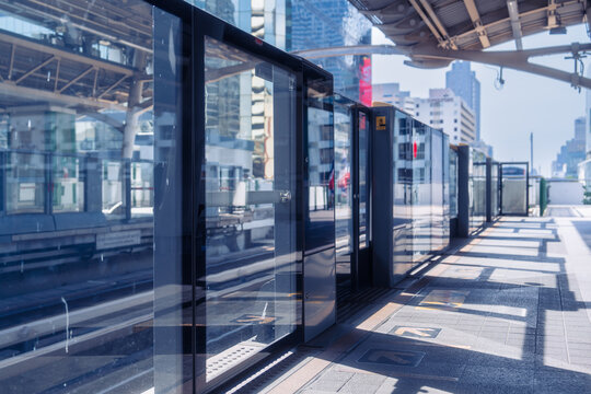 タイ旅行での移動手段（タクシー、BTS、鉄道、バイタク、トゥクトゥク、ソンテオ）