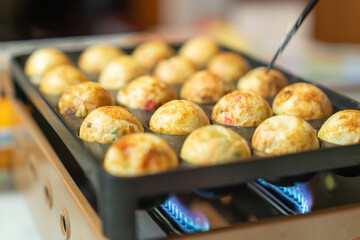 自宅で料理、クレープ作りとたこ焼きパーティーで