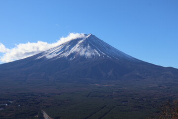 December 1, 2023: Viewing Mount Fuji at Tenjozan Park, Japan