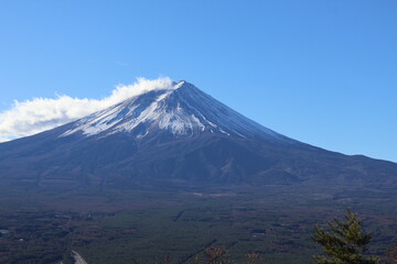 December 1, 2023: Viewing Mount Fuji at Tenjozan Park, Japan