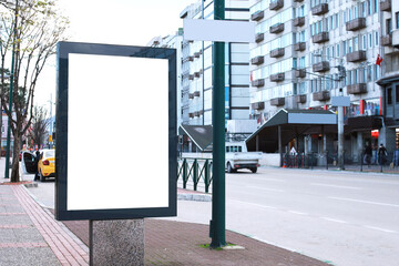 Fototapeta premium Blank white billboard for mockup on the sidewalk