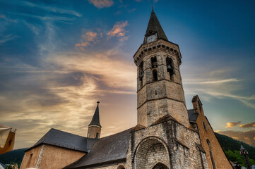 Fototapeta premium Viella is the capital of the Aran Valley and the head of the municipality of Viella and Medio Arán, in the province of Lérida. located at 974 m high. Spain