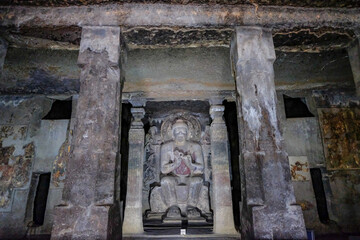 Fototapeta na wymiar The Ajanta Caves are rock-cut Buddhist cave monuments in Ajanta, Aurangabad district, Maharashtra, India.