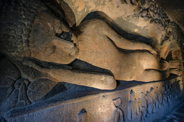 The Ajanta Caves are rock-cut Buddhist cave monuments in Ajanta, Aurangabad district, Maharashtra, India. - 722850770