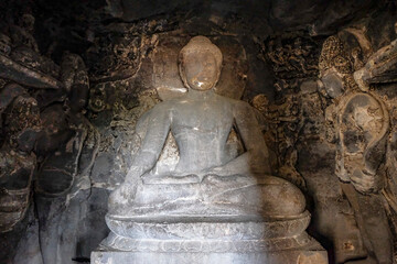 Ellora Caves are a rock-cut cave complex located in the Aurangabad District of Maharashtra, India. - 722856349