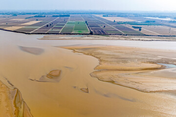 Puyang, Henan: Yellow River Water Painting