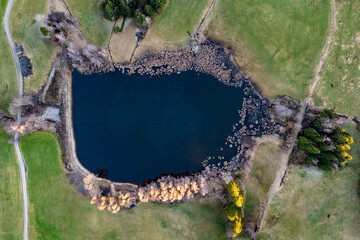 Drohnenaufnahme Weiher in Bayern