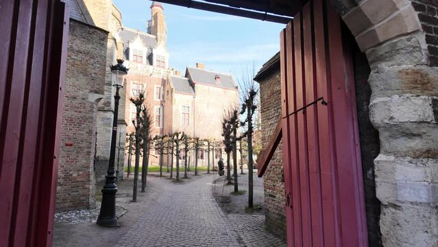 Park behind the Lieve