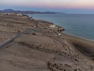 Photo sur Plexiglas Plage de Sotavento, Fuerteventura, Îles Canaries Aerial view on sandy dunes and turquoise water of Sotavento beach, Costa Calma, Fuerteventura, Canary islands, Spain in winter