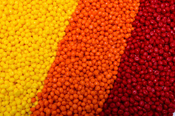 yellow, orange and red masterbatch granules, this polymer is a coloring product for products in the...