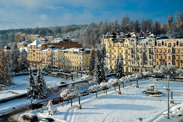Friedensplatz mit Hotels in Marienbad