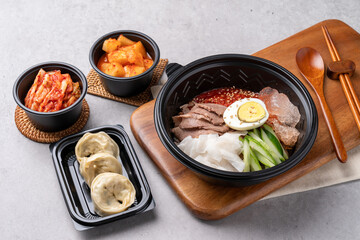 Cold noodles, Korean food, spicy noodles, beef, meat dumplings, dumplings, stir-fried pork, beef noodle soup, hangover soup, traditional, yukgaejang