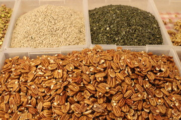 Vegetables and fruits are sold in January at the bazaar in Tel Aviv.
