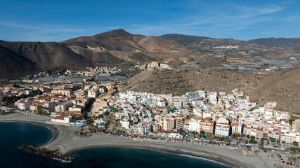 vista aérea de la costa del municipio de Castell de Ferro en la provincia de Granada, Andalucía
