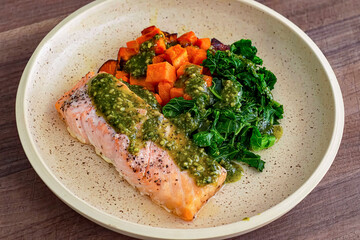 Healthy fresh meal with vegetables, salmon on plate. Homemade delicious lunch with salmon, greens for restaurant, menu, advert or package, close up selective focus - 723253903