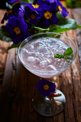 pink cocktails with fresh mint