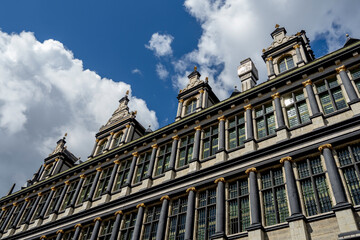 Fototapeta premium facade of the building of the city hall country