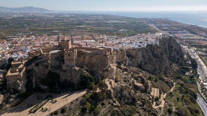 Fototapeta na wymiar vista aérea del municipio de Salobreña en la costa tropical de Granada, Andalucía 