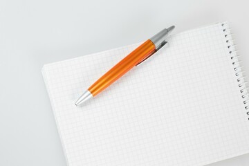 notepad and pencil, notebook and pen, notebook and pencil