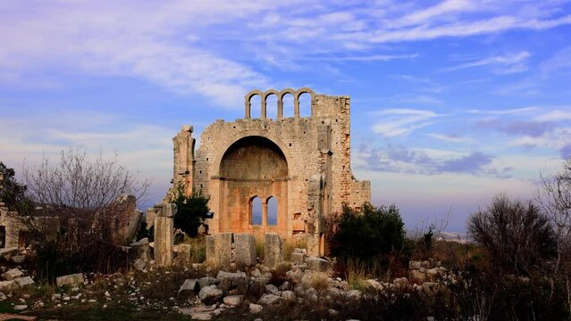 Mediterranean history in timelapse: Okuzlu ruins, Hellenistic to Byzantine era. Features polygonal stonework, peristyle houses, . Central three-nave basilica highlights Mediterranean history's depth