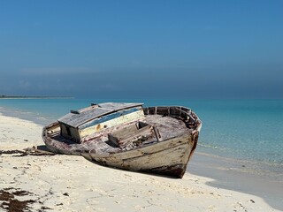 Bateau sur la plage