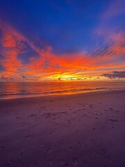Fototapeta na wymiar Majestic Sunset on the Beach