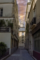 Fototapeta na wymiar Paris, buildings in the Marais.