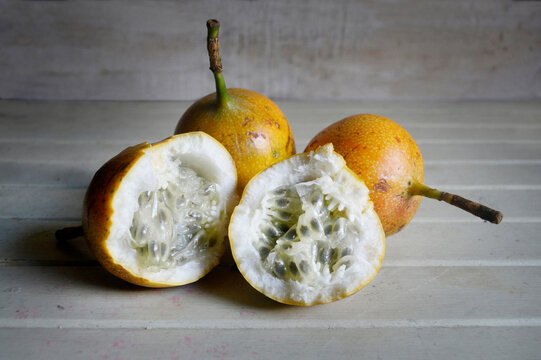 Yellow Passion Fruit, Passiflora flavicarva, fruit plant in tropical and sub-tropical countries