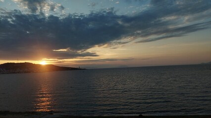 Naklejka premium Deniz ve deniz dalgaları, Sea and sea waves - Gün batımı, sunset- sea travel on a boat, teknede deniz seyahati- sea view, deniz manzarası- Akdeniz, Mediterranean- view, manzara