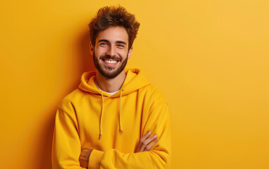 Obraz premium handsome man wearing sweatshirt, happy smiling face expression
