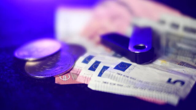 crypto, bitcoin, btc, pi&egrave;ce, ledger, portefeuille, acheter, vendre, froid, d&eacute;centralis&eacute;e, bleue, fond noir, propri&eacute;taire, trading, smartphone, monnaie, argent, euro, &euro;, graphique, fiat, fiduciaire, af