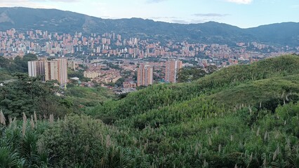 Fototapeta na wymiar Medellín - Poblado desde Rodeo Alto 