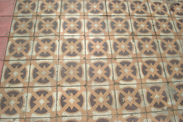 Esculturas,cinetismo,estructuras,todo forma parte del enriquecimiento visual.